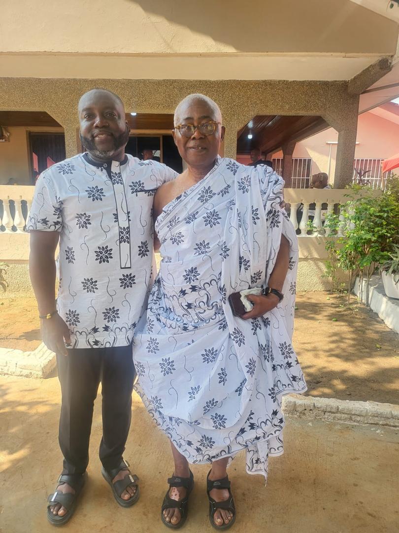 In matching cloth with son